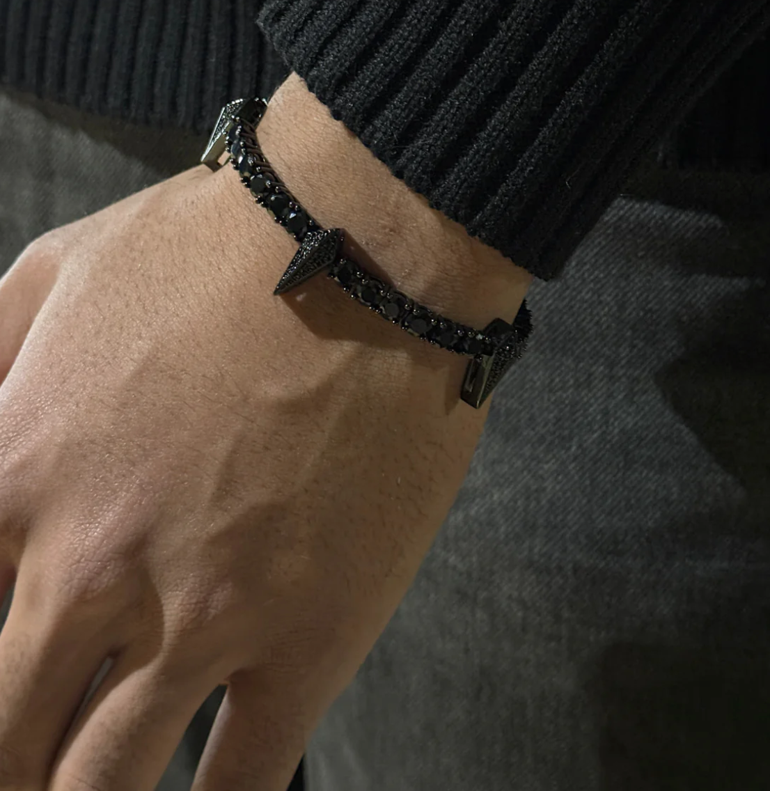 Fang Bracelet